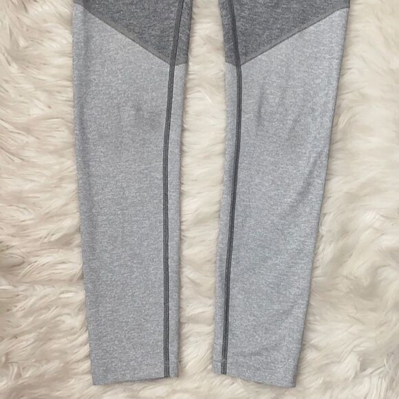 Outdoor Voices 7/8 Springs Tri Color Leggings - Picture 8 of 14